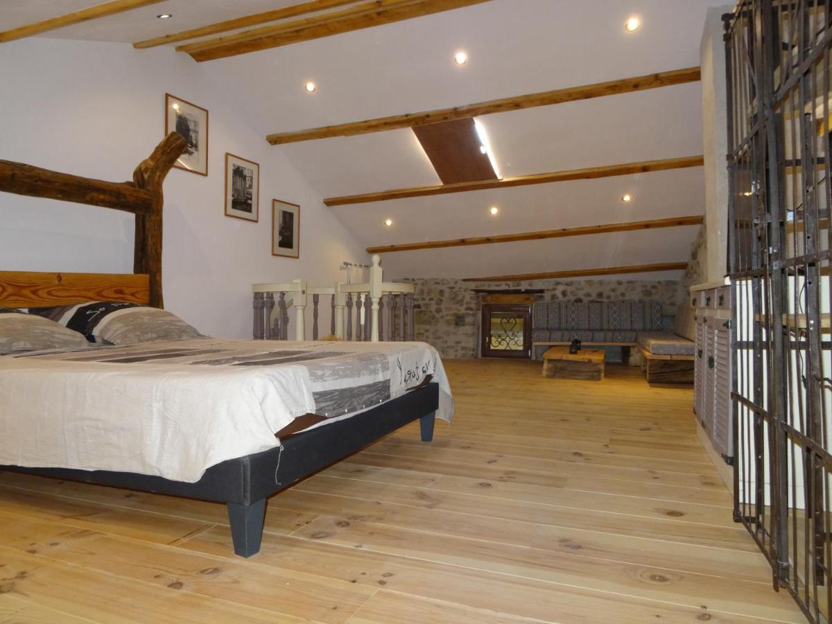 Le Mas Du Galibot Chambre Cambalotte Saint-Florent-sur-Auzonnet Εξωτερικό φωτογραφία