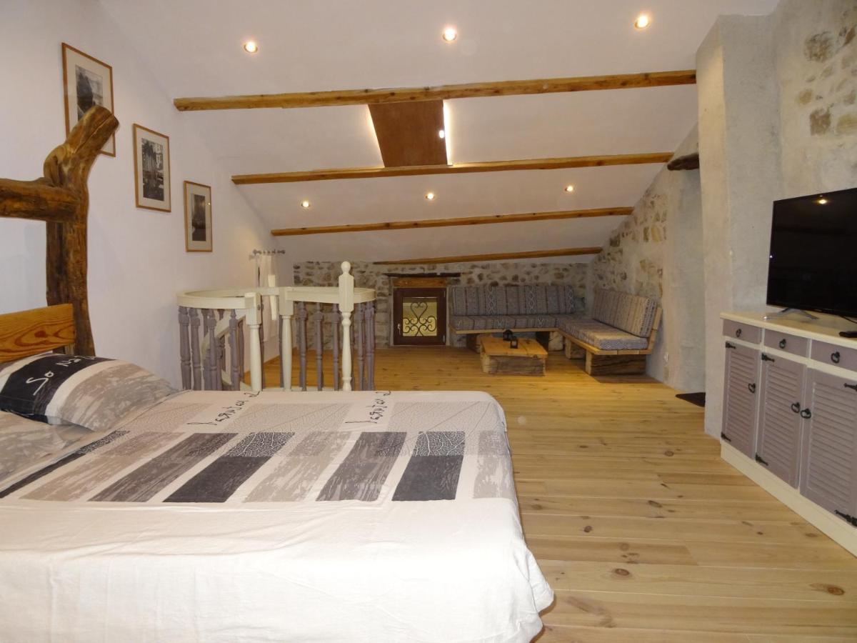 Le Mas Du Galibot Chambre Cambalotte Saint-Florent-sur-Auzonnet Εξωτερικό φωτογραφία