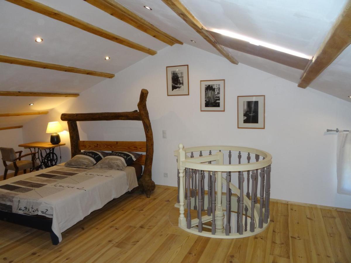 Le Mas Du Galibot Chambre Cambalotte Saint-Florent-sur-Auzonnet Εξωτερικό φωτογραφία